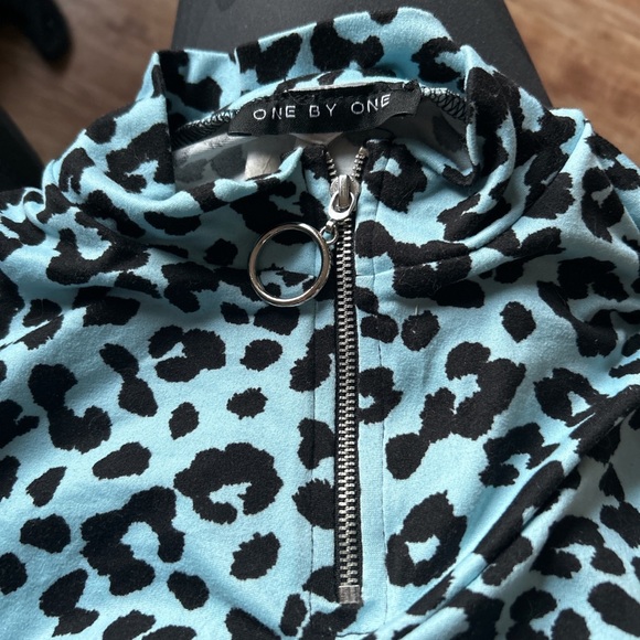 Dolls kill crop top - Picture 2 of 4